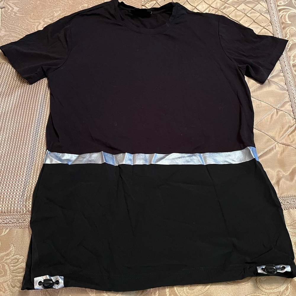 DKNY/women’s black and silver, athletic top, size XS